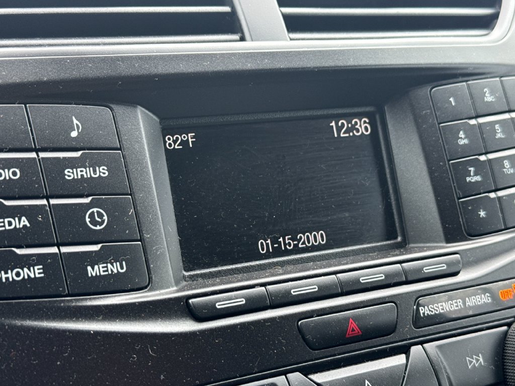 Used 2019 Ford Explorer XLT FWD image 18