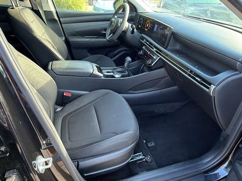 Used 2025 Hyundai Tucson SEL AWD/4WD image 19