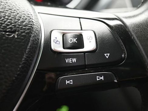 Used 2020 Volkswagen Tiguan SE FWD image 24
