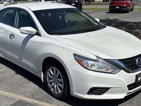 Used 2016 Nissan Altima 2.5 S w/ Power Driver Seat Package FWD image 1