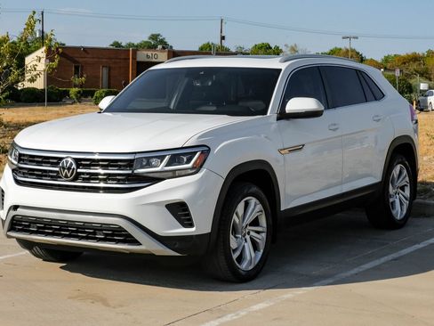 Used 2021 Volkswagen Atlas Cross Sport SEL FWD image 6