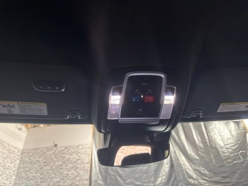 Used 2022 RAM 1500 Laramie w/ Sport Appearance Package AWD/4WD image 21