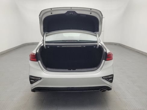 Used 2019 Kia Forte LXS FWD image 29