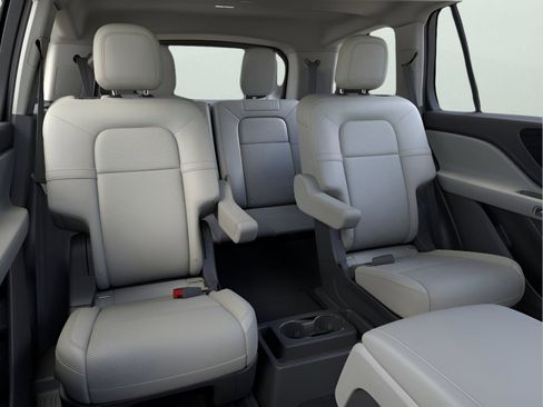 New 2026 Lincoln Aviator 2WD image 10