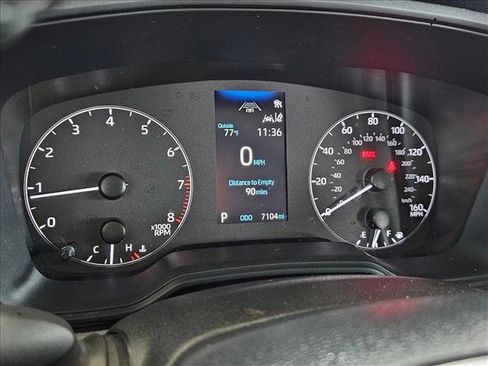 Used 2024 Toyota Corolla Cross LE image 7