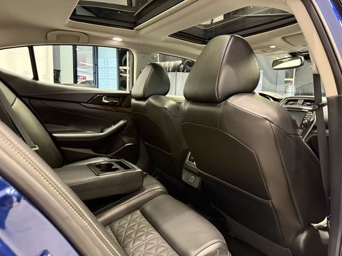 Certified 2018 Nissan Maxima Platinum image 25
