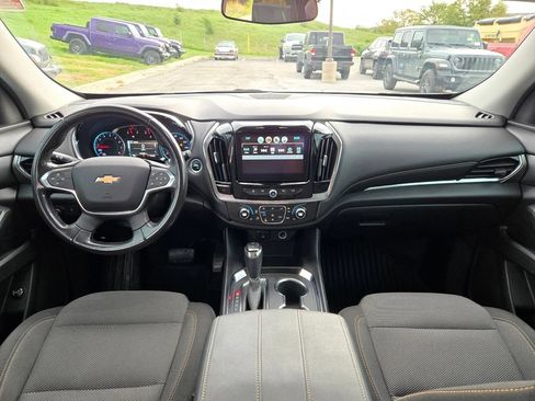 Used 2018 Chevrolet Traverse LT AWD/4WD image 17