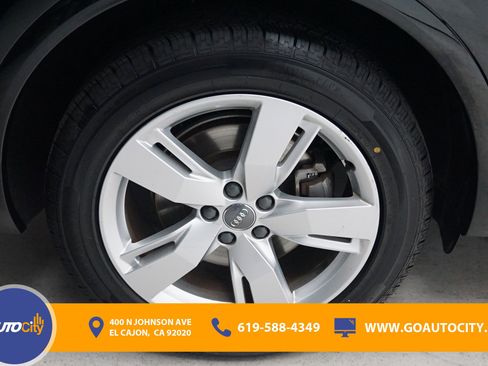 Used 2018 Audi Q5 2.0T Premium w/ Convenience Package AWD/4WD image 16