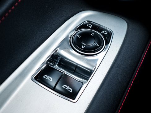Used 2025 Chevrolet Corvette Z06 RWD image 15