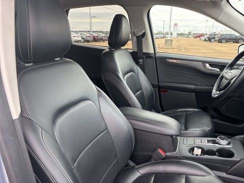 Used 2022 Ford Escape Titanium image 21