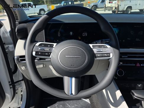 New 2026 Hyundai Tucson SEL image 13