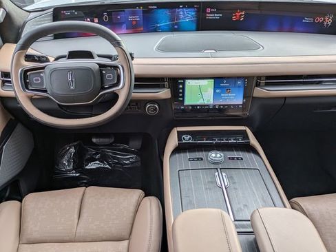 New 2025 Lincoln Navigator L Black Label AWD/4WD image 15