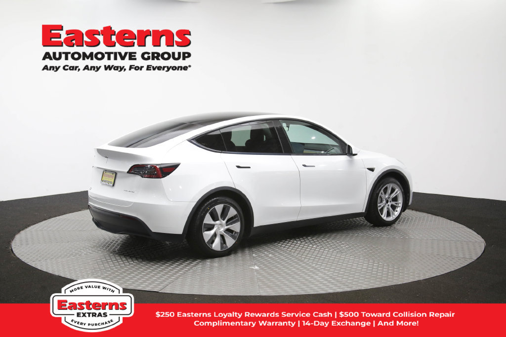 Used 2021 Tesla Model Y Long Range AWD/4WD image 41