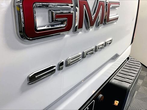 Certified 2024 GMC Sierra 2500 Pro w/ Convenience Package image 26