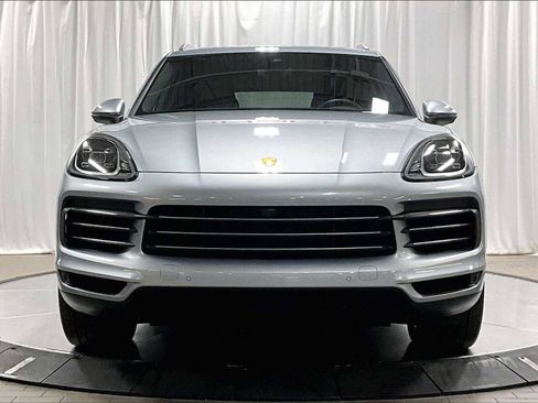 Used 2023 Porsche Cayenne image 13