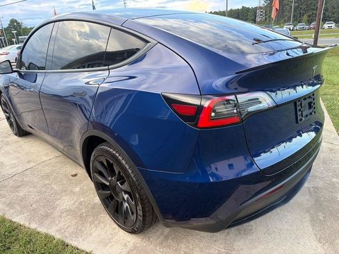 Used 2021 Tesla Model Y Long Range AWD/4WD image 6