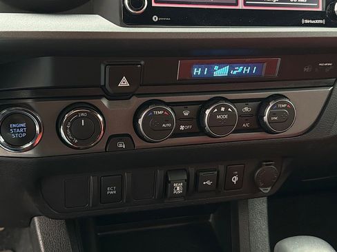 Used 2023 Toyota Tacoma TRD Off-Road image 15