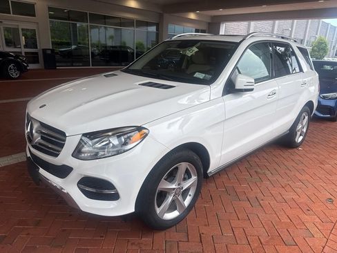 Used 2017 Mercedes-Benz GLE 350 4MATIC image 2