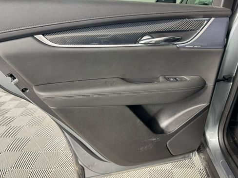 Used 2024 Cadillac XT6 Sport w/ Technology Package AWD/4WD image 25