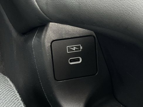 Used 2025 Honda HR-V LX image 33