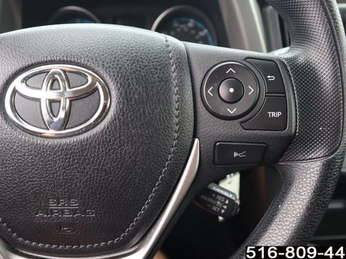 Used 2018 Toyota RAV4 LE w/ All Weather Liner Package AWD/4WD image 15