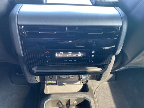 New 2025 Jeep Wagoneer Series II image 21