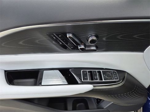 Used 2024 Cadillac Lyriq Luxury w/ LPO, Floor Liner Package image 17