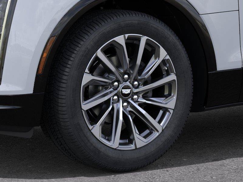 New 2027 Cadillac Lyriq Sport w/ LPO, Floor Liner Package AWD/4WD image 9