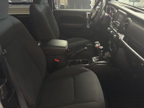 Used 2021 Jeep Wrangler Sport image 13