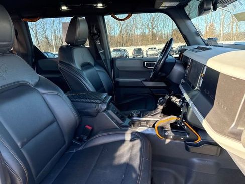 Used 2022 Ford Bronco Badlands w/ Sasquatch Package image 10