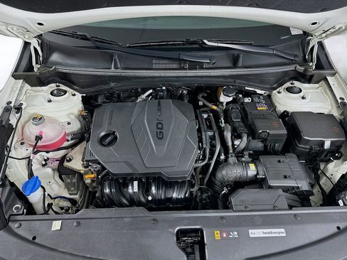 Used 2024 Kia Sportage LX image 30