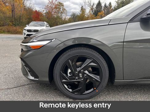 New 2026 Hyundai Elantra SEL Sport image 2