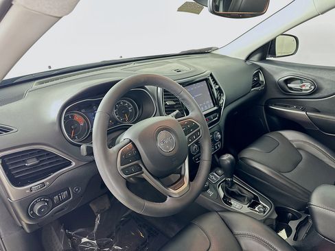 Certified 2022 Jeep Cherokee Limited image 9