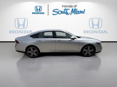 Certified 2024 Honda Accord EX image 8