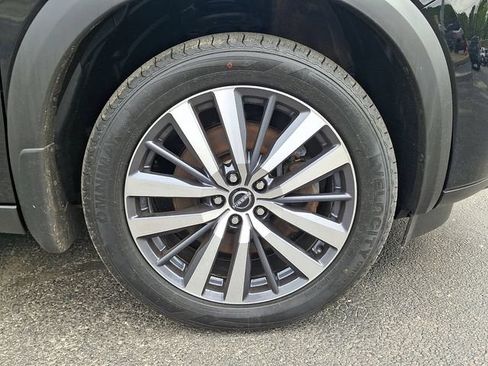 Certified 2022 Nissan Pathfinder Platinum w/ Cargo Package AWD/4WD image 8