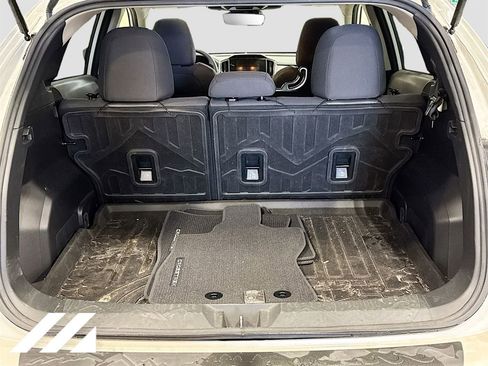 Used 2024 Subaru Crosstrek 2.0i Premium image 28