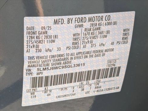 New 2025 Lincoln Aviator 2WD w/ Equipment Group 101A image 17