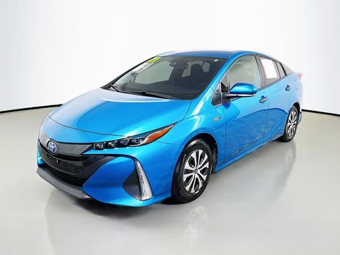 Used 2021 Toyota Prius Prime LE image 10