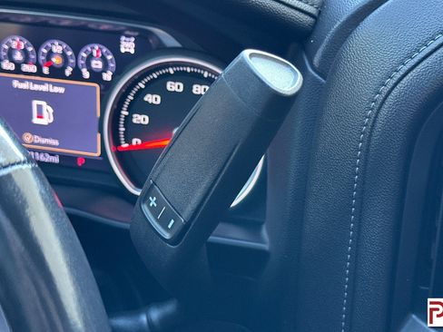 Used 2022 Chevrolet Silverado 1500 High Country w/ Technology Package image 25