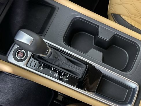 New 2025 Nissan Sentra SV w/ SV Premium Package image 22