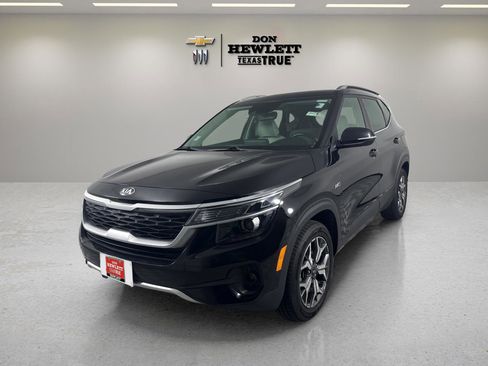 Used 2021 Kia Seltos EX image 1