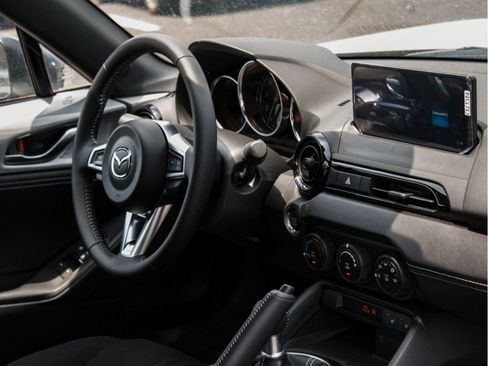 New 2026 MAZDA MX-5 Miata Club w/ Weather Package RWD image 29
