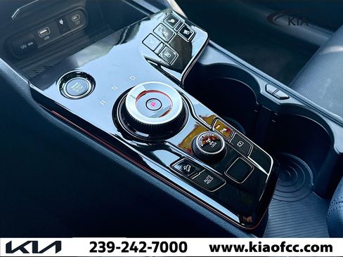 Used 2024 Kia Sportage SX Prestige image 28