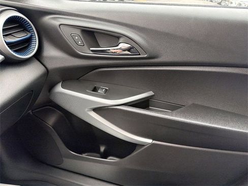 New 2026 Chevrolet Trax LS w/ LS Convenience Package image 31