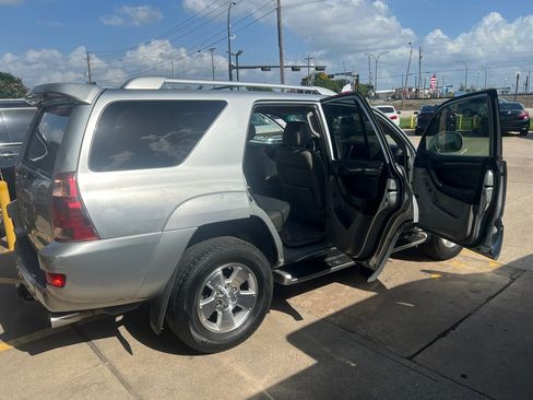 Used 2004 Toyota 4Runner Limited AWD/4WD image 12