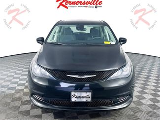 Used 2023 Chrysler Voyager LX video 2