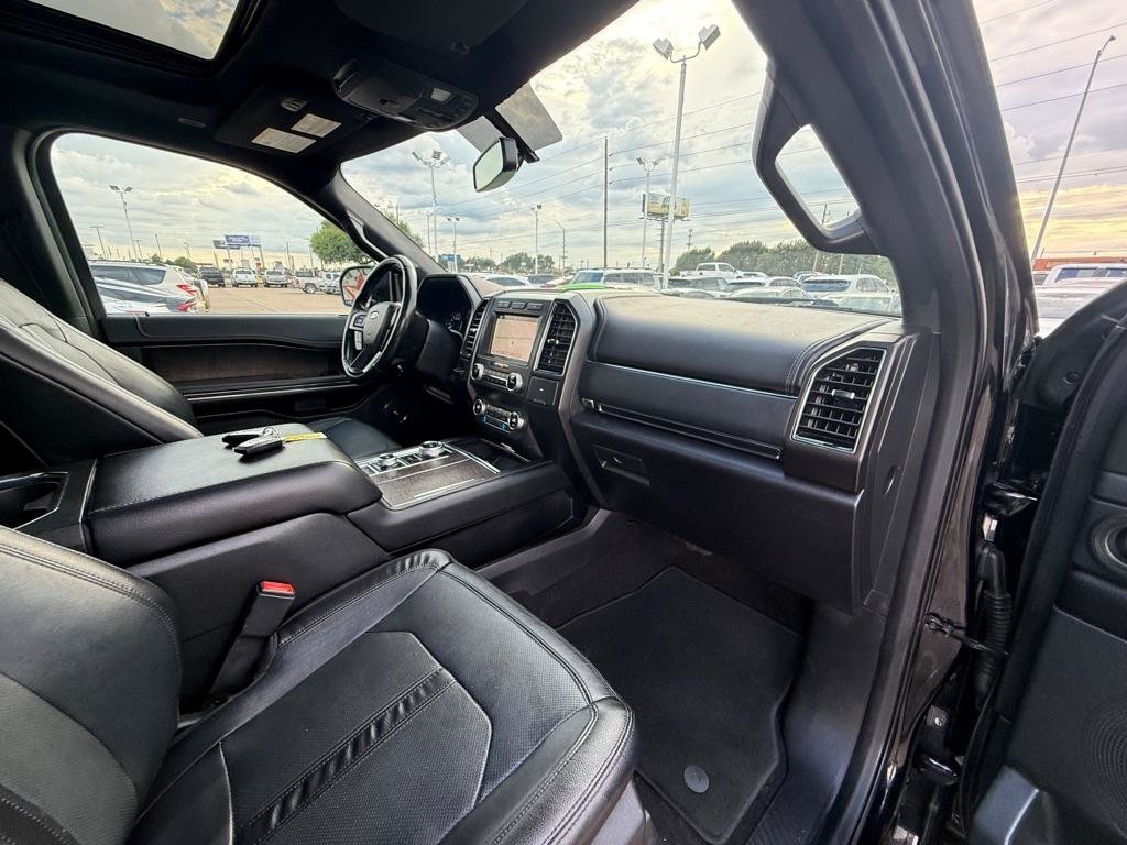 Used 2019 Ford Expedition Limited AWD/4WD image 17