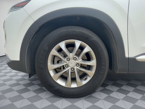 Used 2020 Hyundai Santa Fe SE w/ Cargo Package FWD image 13