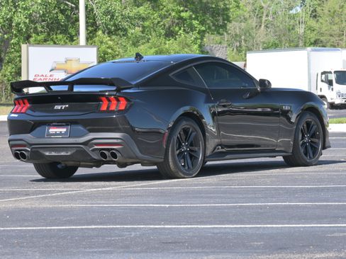 Used 2024 Ford Mustang GT RWD image 3