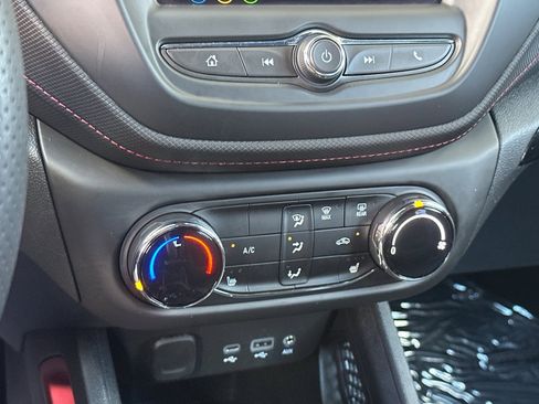 Used 2023 Chevrolet TrailBlazer RS image 20